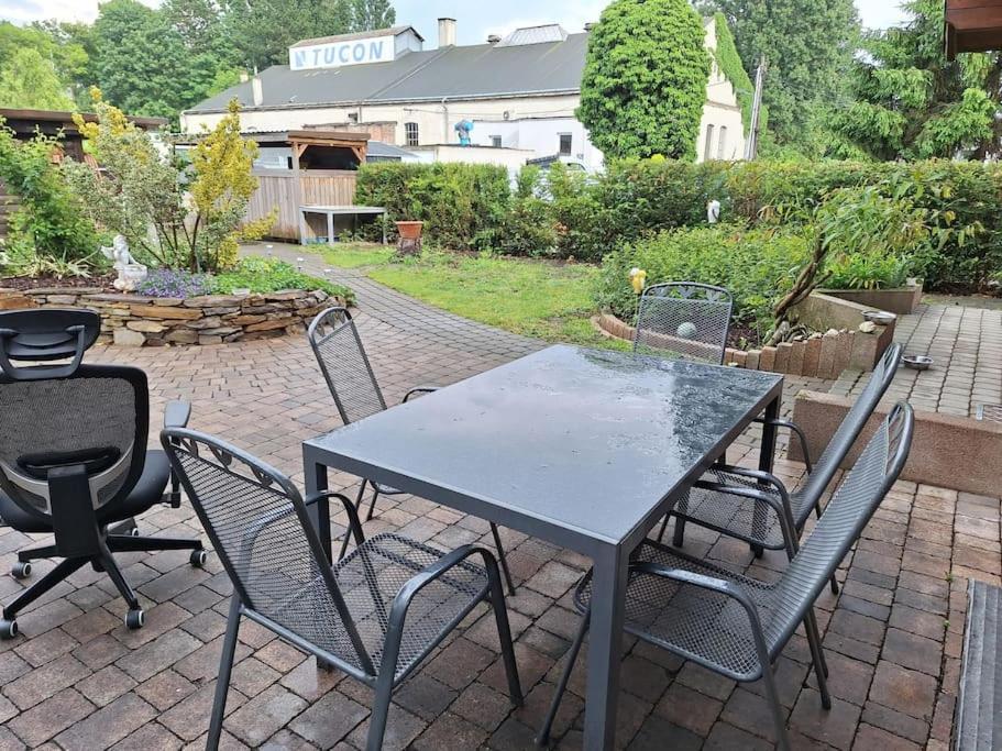 Gartenhaus Am Stadtrand Von Mit Parkplatz Hébergement de vacances *